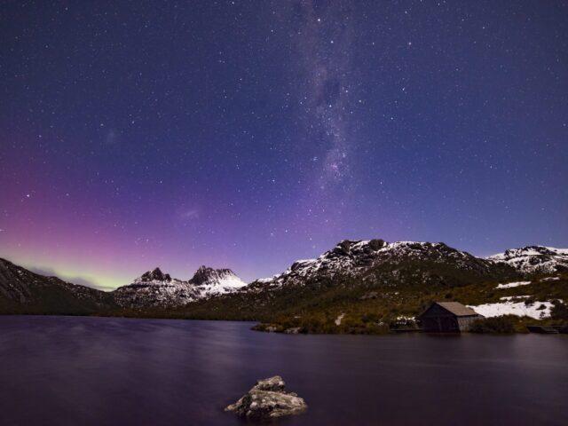 New Aurora Australis charter flights announced for Australia and New Zealand adventurers who want all the shine!