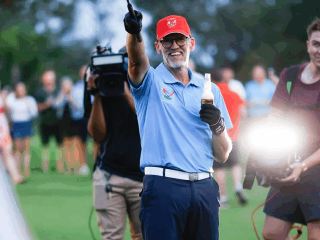 Sporting Greats chip in for World Record attempt
